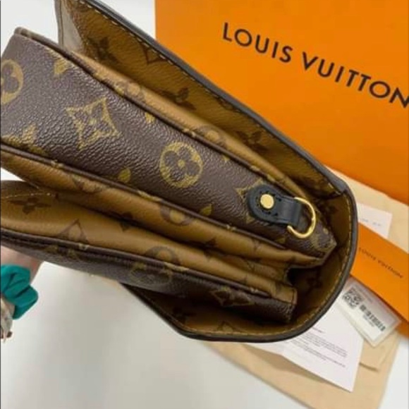 Louis Vuitton Pochette SOLD - Picture 4 of 11